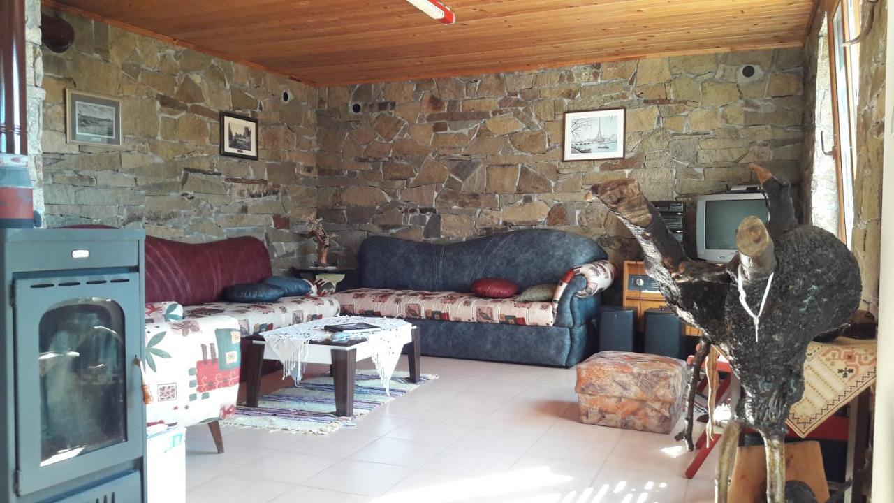 Mihaela Lake Retreat Gnyazdovo Экстерьер фото