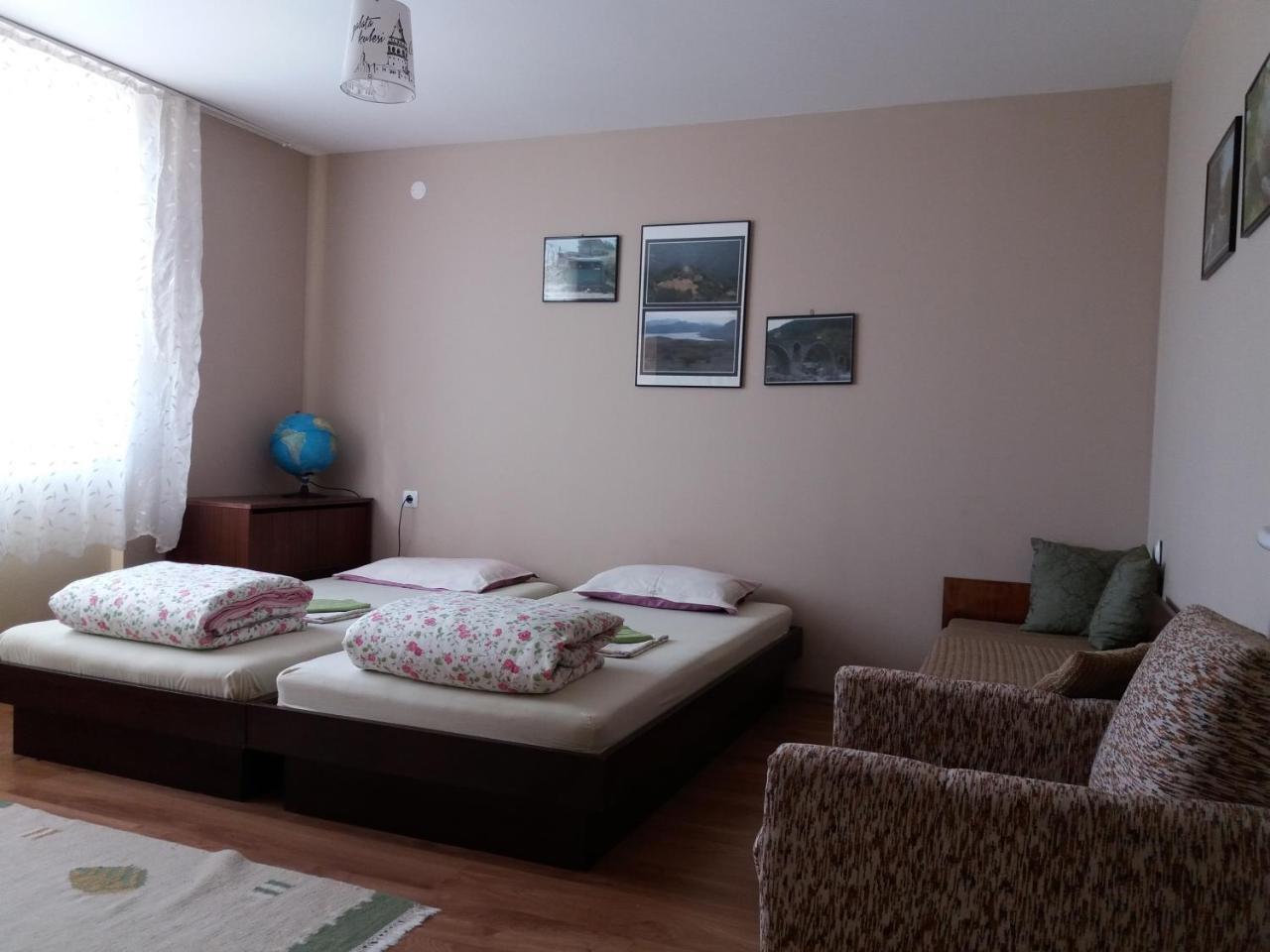 Mihaela Lake Retreat Gnyazdovo Экстерьер фото