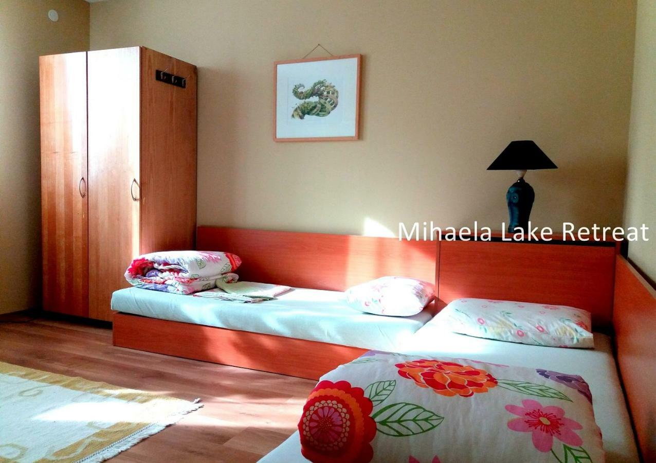 Mihaela Lake Retreat Gnyazdovo Экстерьер фото